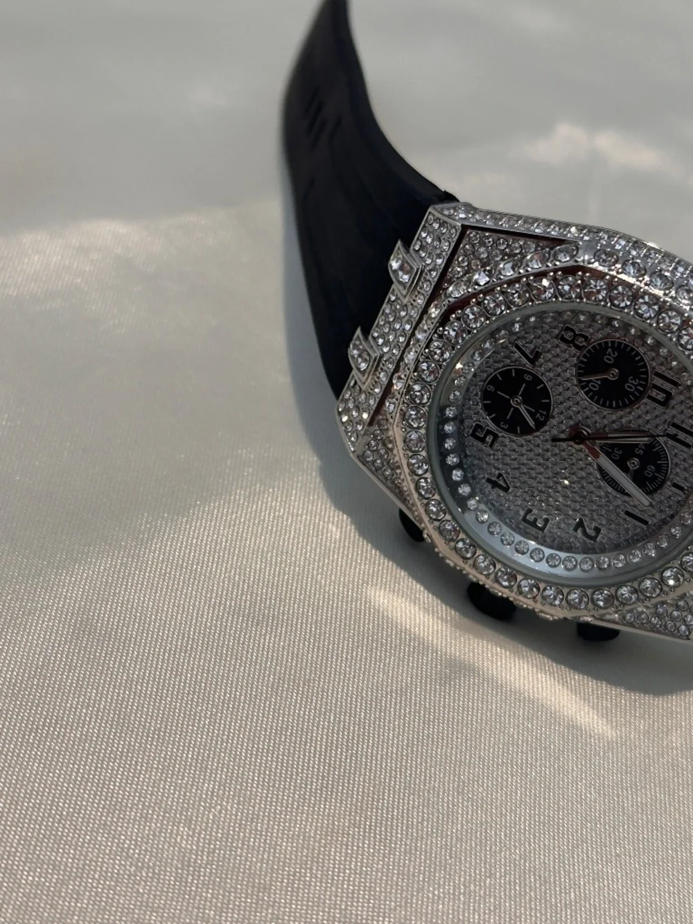 Ice Star Rhinestone Statement Watch Black Silicone Band Working